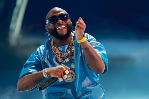 Davido Thrills London Fans, Announces 2027 Stadium Return