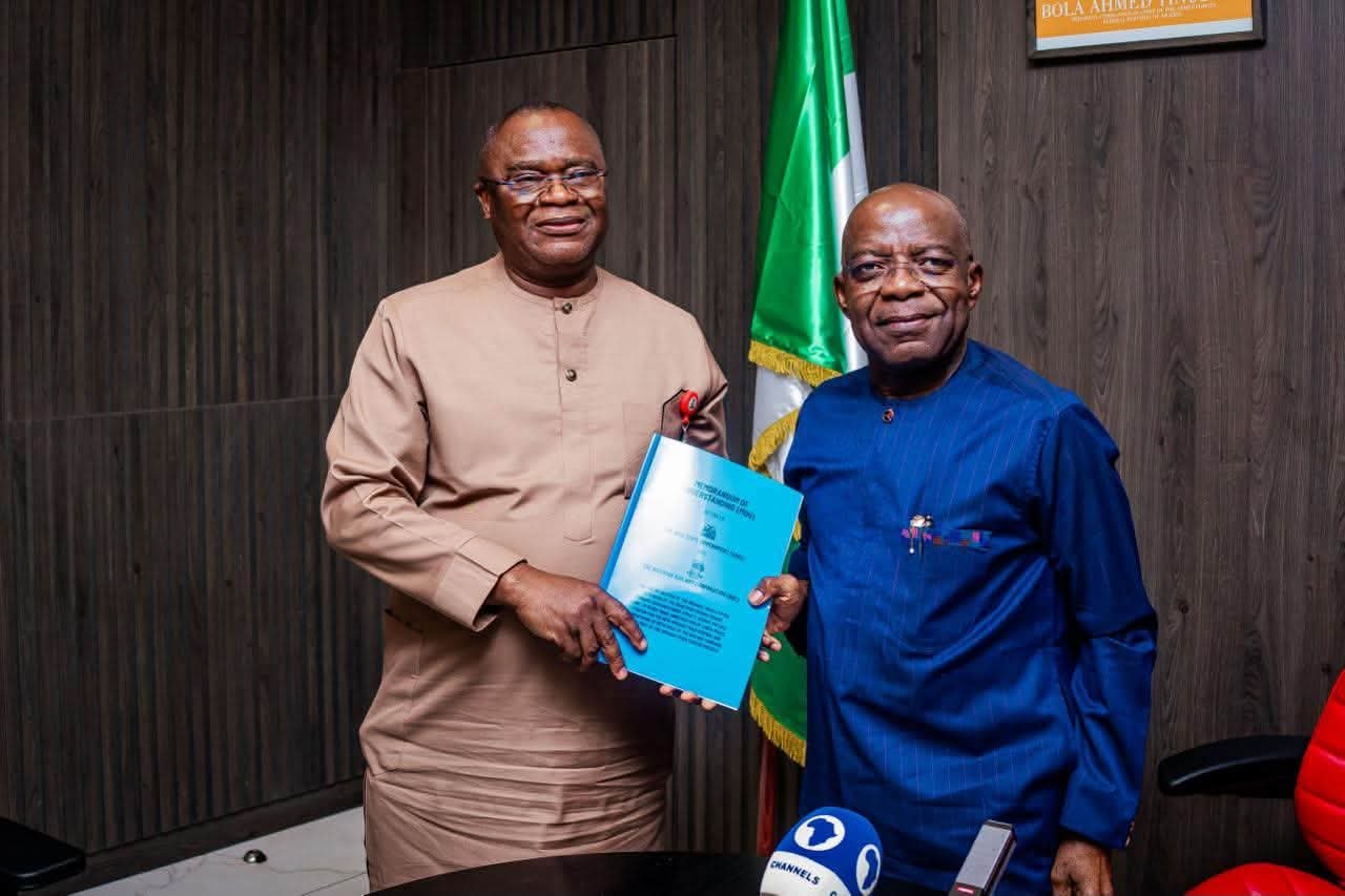 Abia, NRC Sign MoU on Umuahia Rail Corridor Road