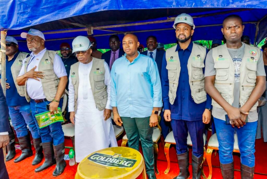 Mbah, SEDC Flag Off South East Agro-Development Programme in Enugu