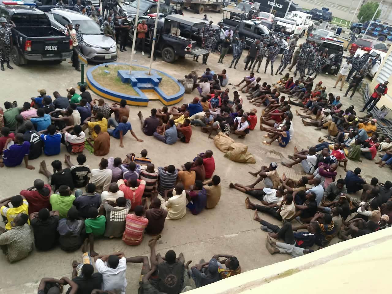 FCT Police Arrest 300 in Raid on Crime Flashpoints