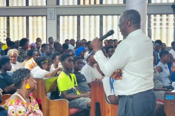 Boamah Supports 344 Needy Students
