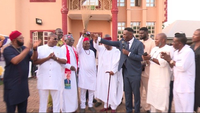 Okenwa Returns To APC, Cites Enugu Development